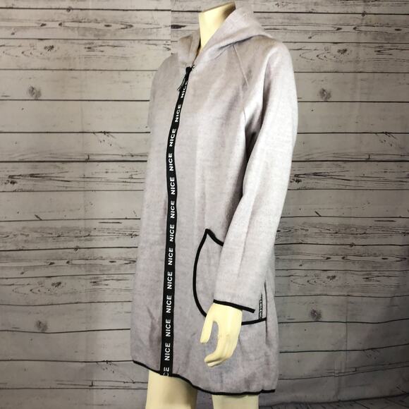 Millen charm Burgundy" free cut with a zipper with a hood gray size medium - Picture 9 of 12